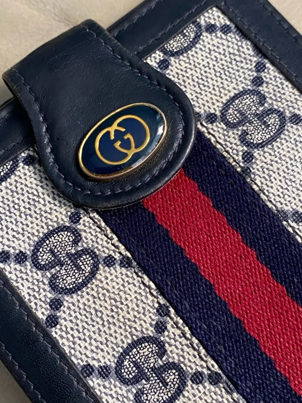 Vintage Gucci Bifold Wallet GG Web Stripe Sherry Unisex w/Coin Pouch